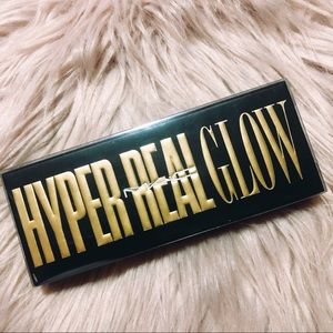 MAC Get It Glowin' Hyper Real Glow Palette
